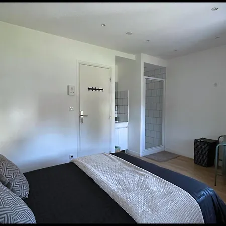 Sq Appartement - 2 Chambres - Proche Gare - Wi-Fi Apartament Saint-Quentin (Aisne)