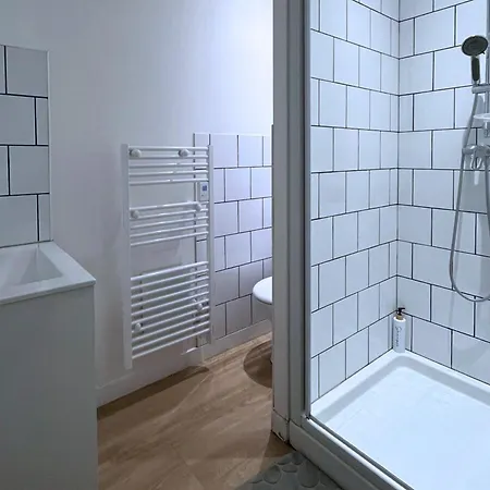 Sq - 2 - Proche Gare - Wi-fi