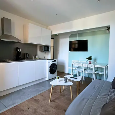 Appartement ꨄ Sq - 2 - Proche Gare - Wi-fi *